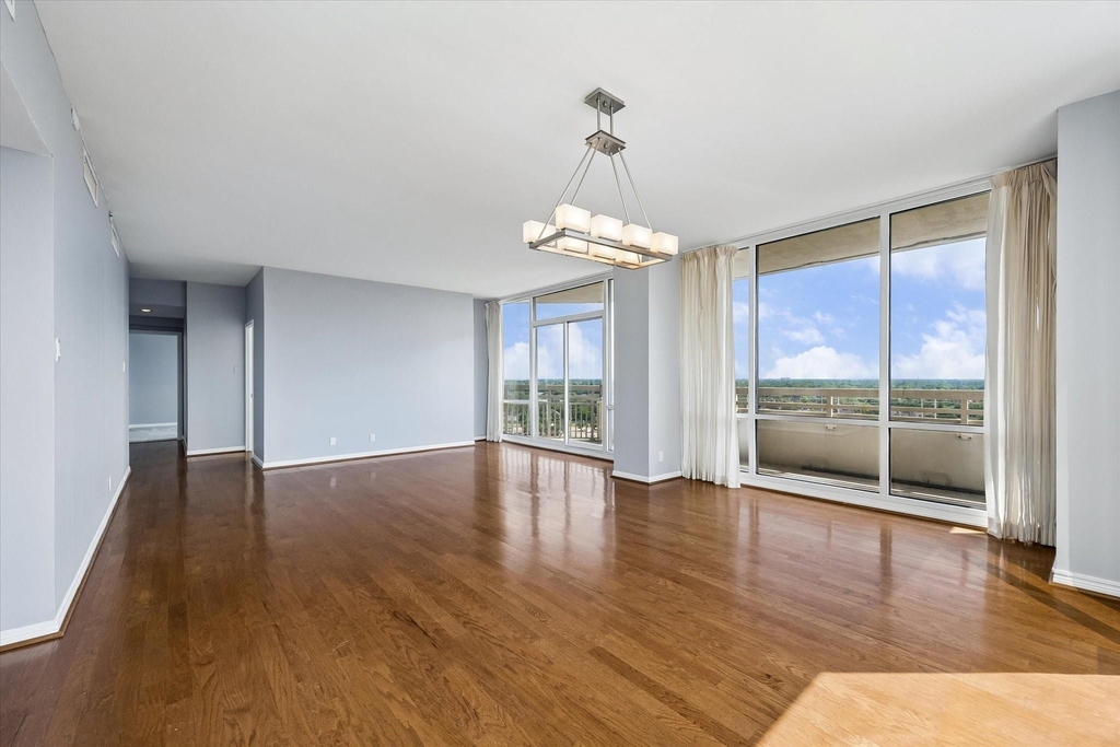 15 Greenway Plaza - Photo 7