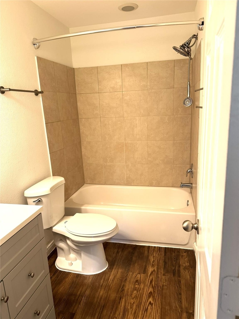 2750 Holly Hall Street - Photo 17