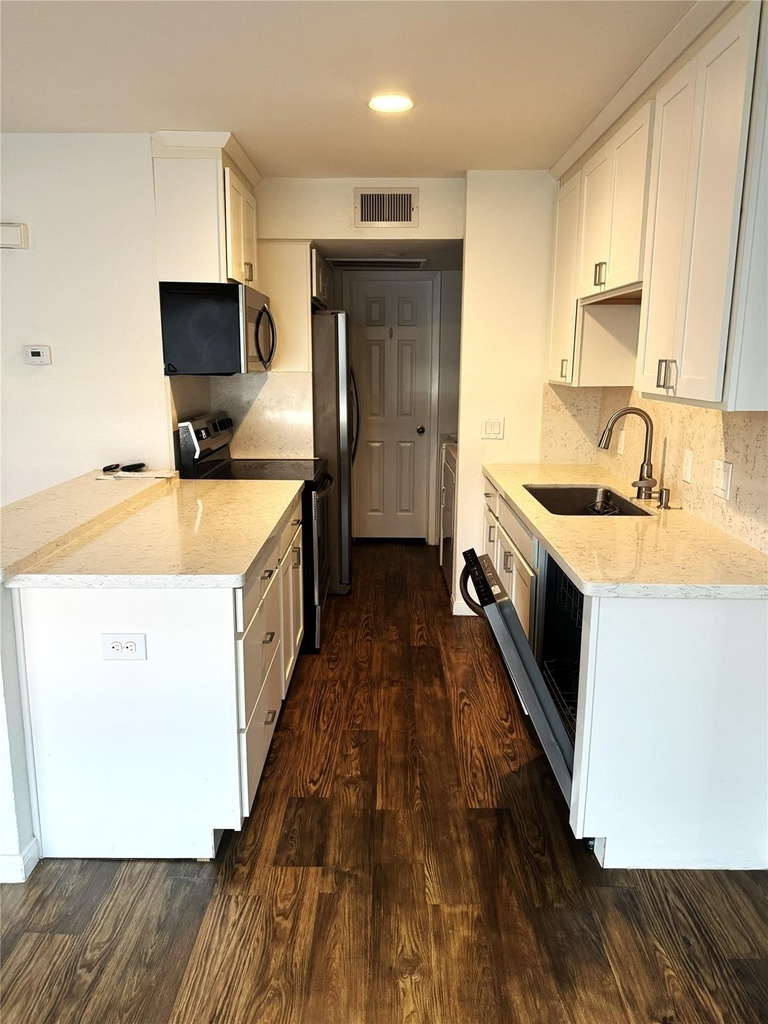 2750 Holly Hall Street - Photo 5