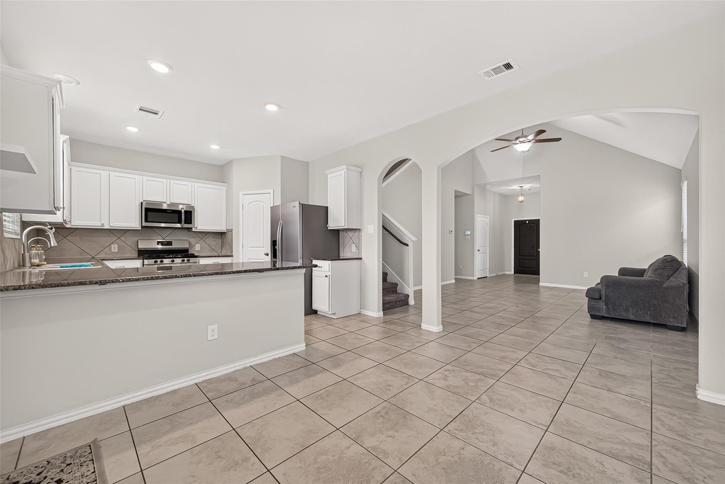 20223 Highfield Park Drive - Photo 7