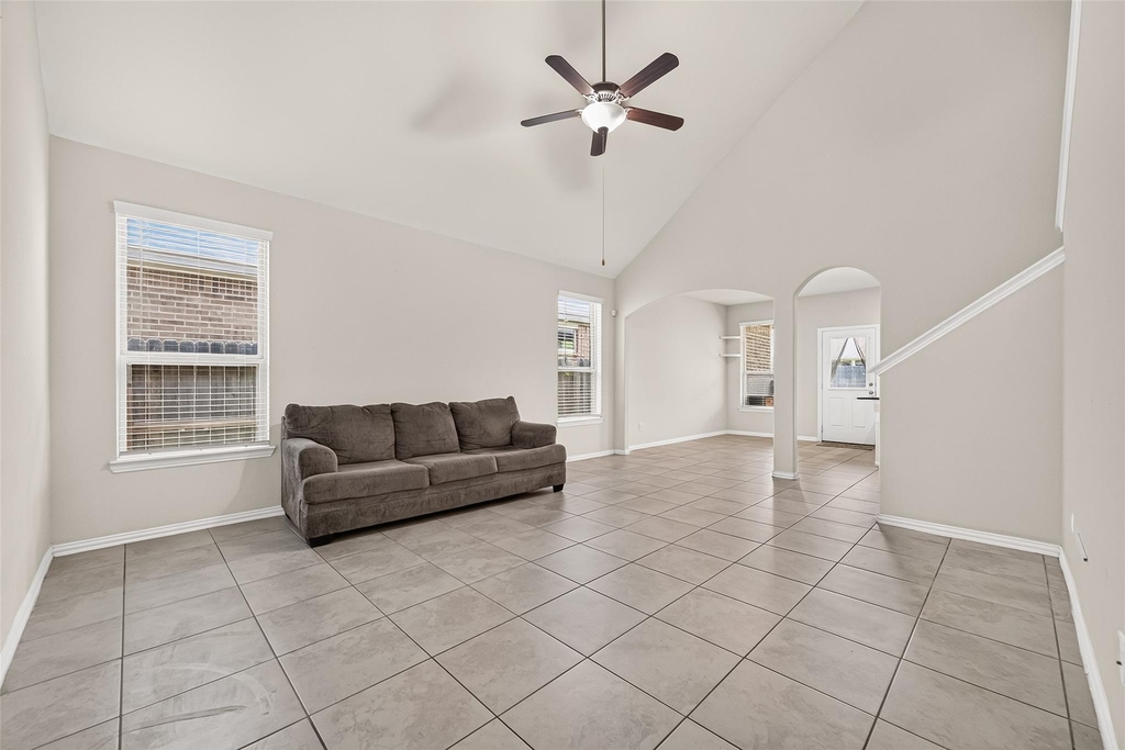 20223 Highfield Park Drive - Photo 4