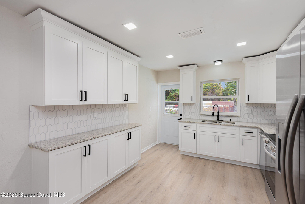 1650 Leach Circle - Photo 10