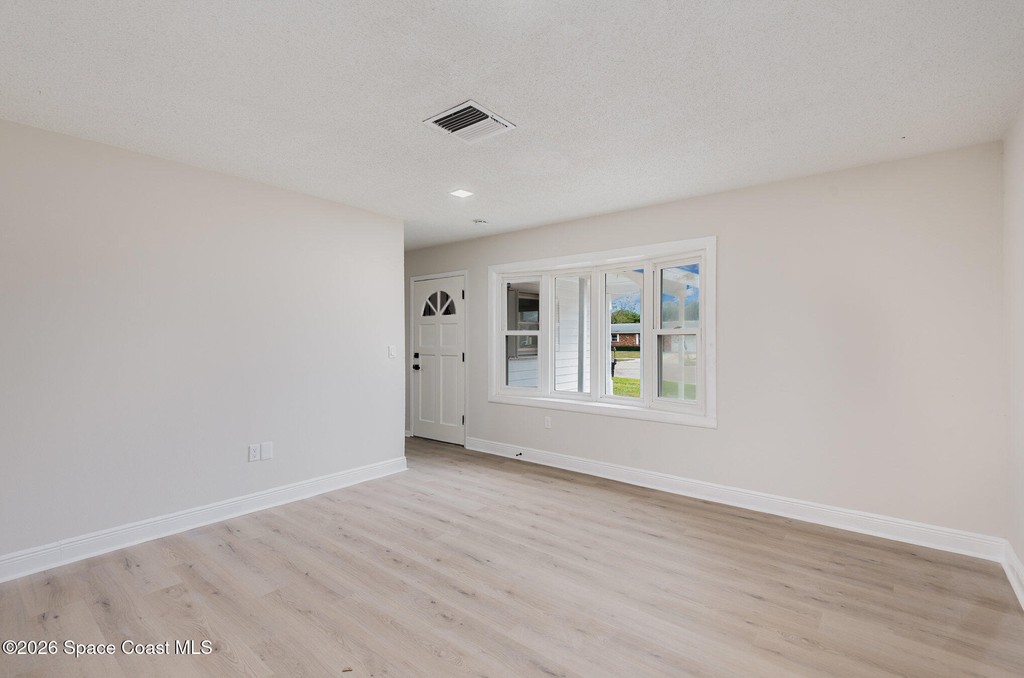 1650 Leach Circle - Photo 5