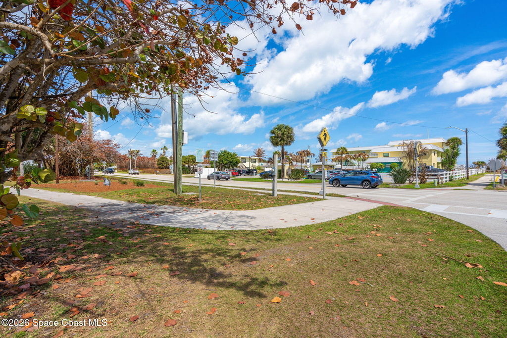 1318 S Miramar Avenue - Photo 39