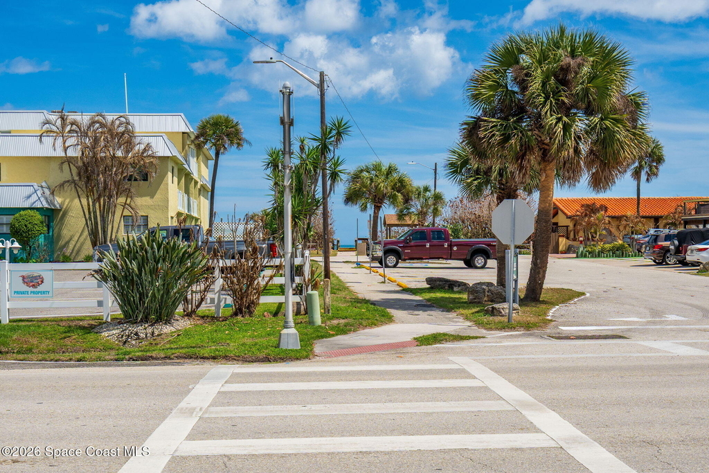 1318 S Miramar Avenue - Photo 37