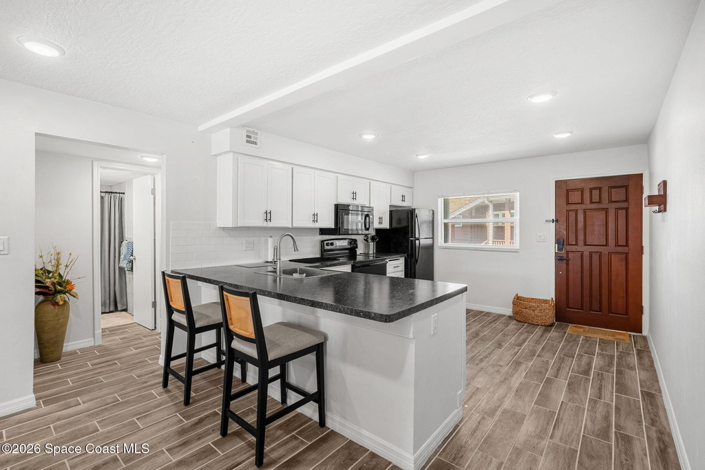1318 S Miramar Avenue - Photo 7