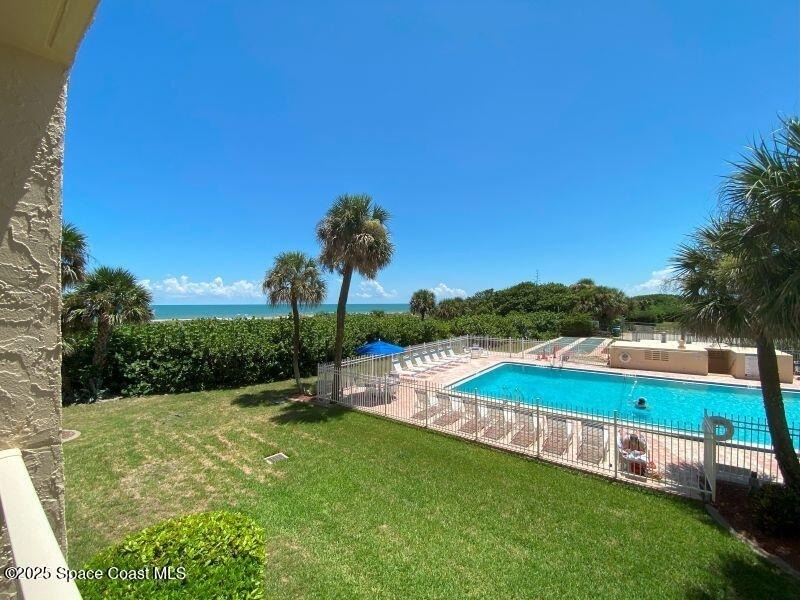 7520 Ridgewood Avenue - Photo 0
