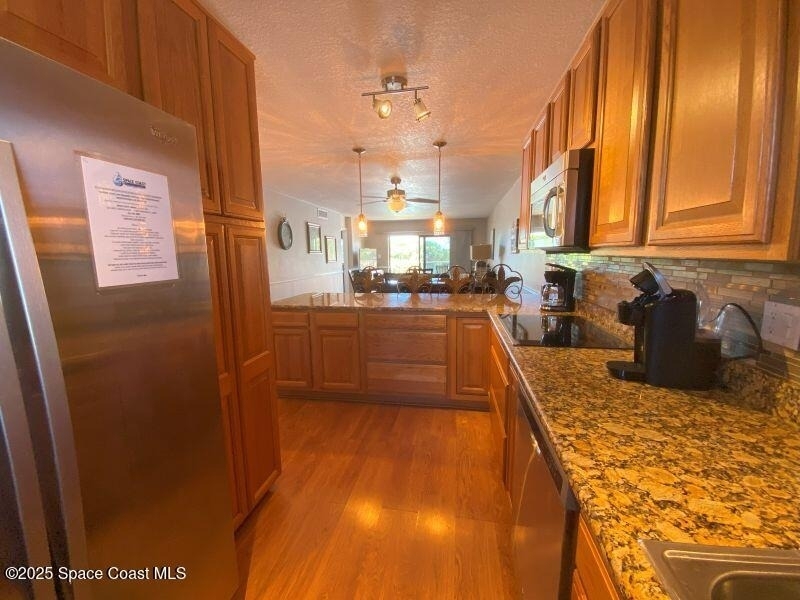 7520 Ridgewood Avenue - Photo 11