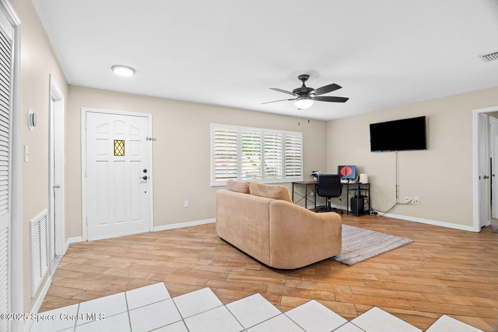 999 Emerald Road Se - Photo 5