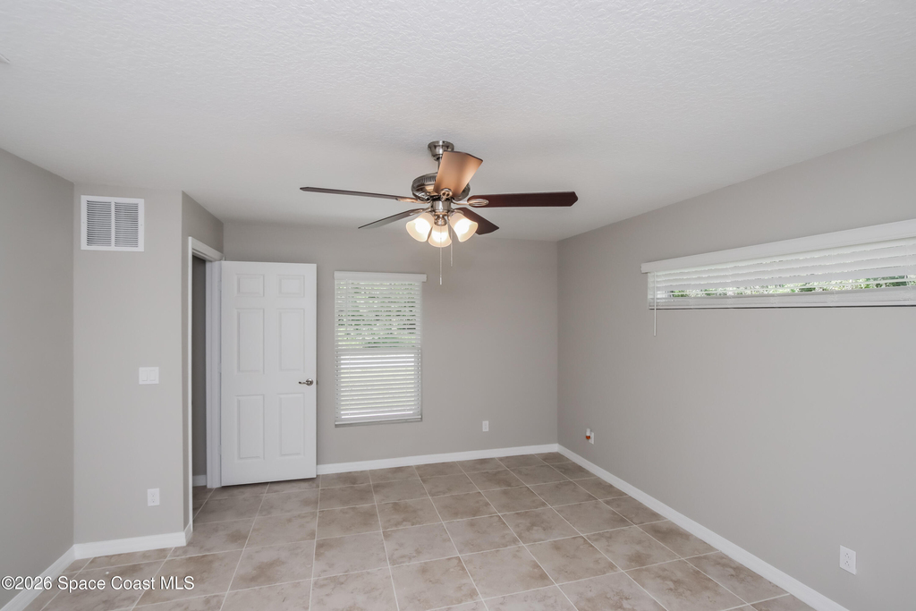2601 Tennyson Avenue Se - Photo 12
