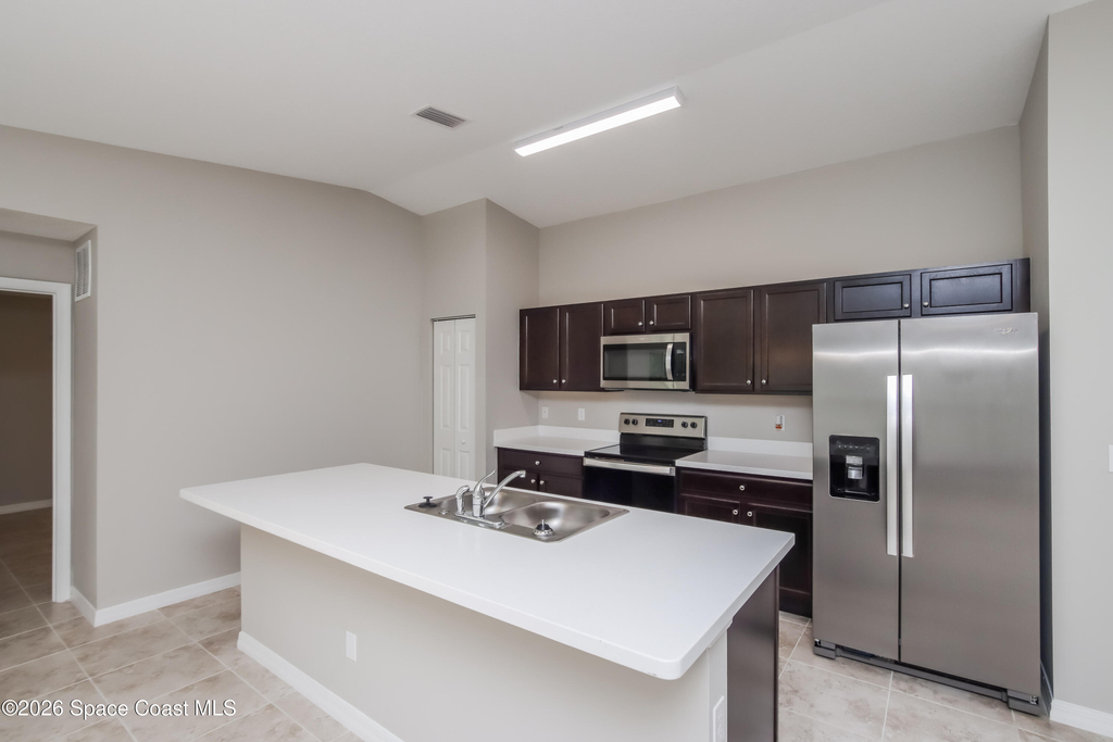 2601 Tennyson Avenue Se - Photo 5