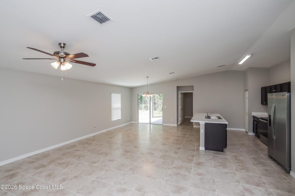 2601 Tennyson Avenue Se - Photo 3