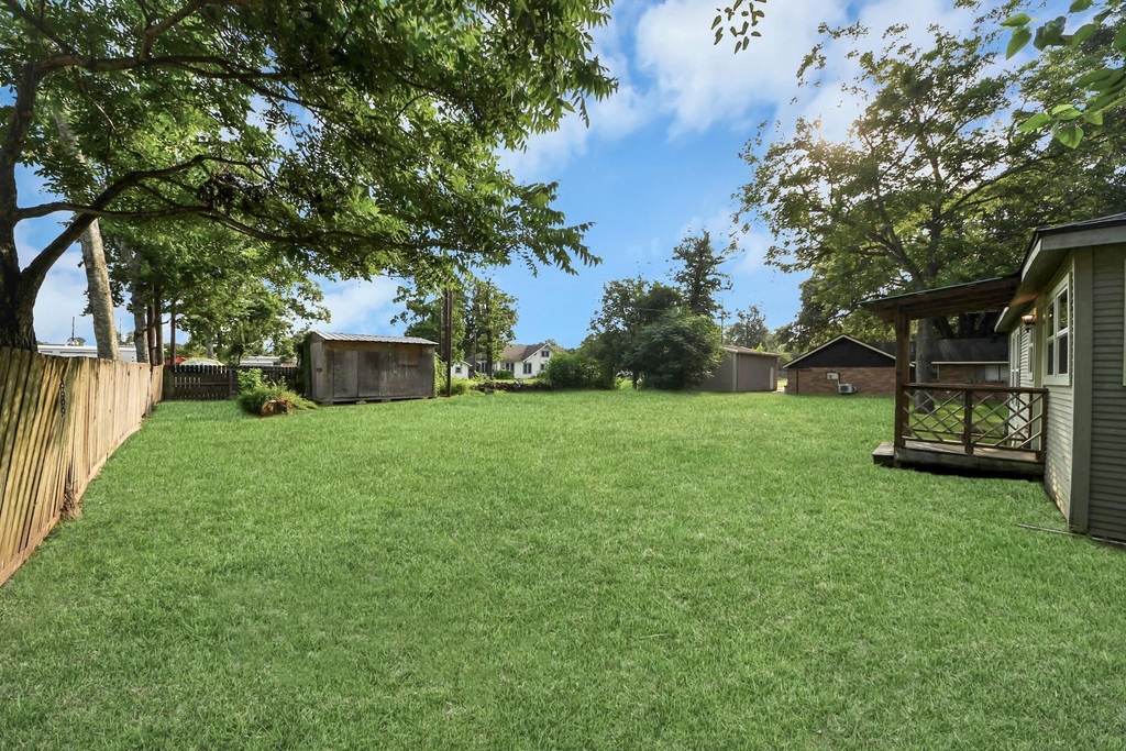 4314 6th Street - Photo 33