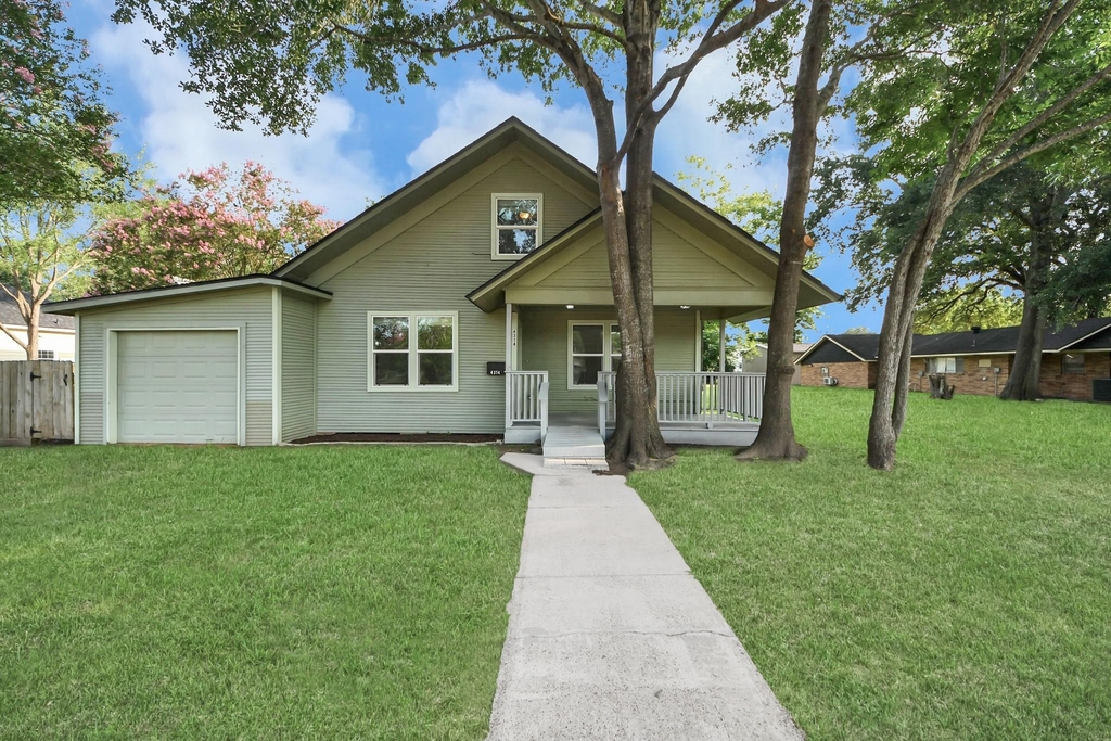 4314 6th Street - Photo 0