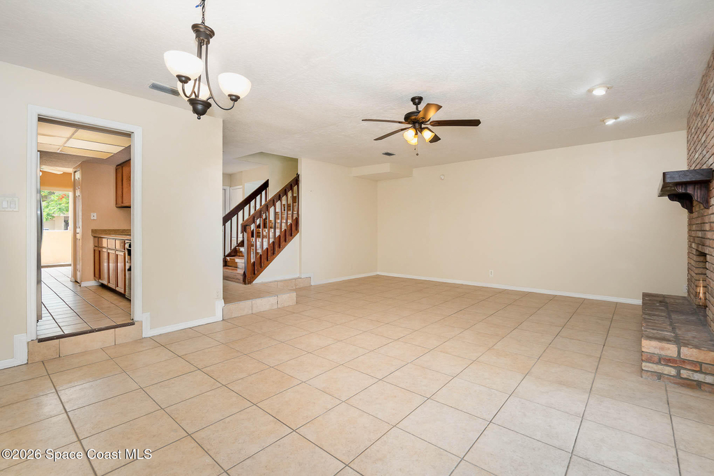 1911 Cashew Courtway - Photo 5
