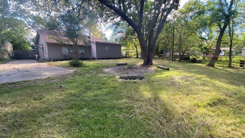 1918 Oleander Drive - Photo 17