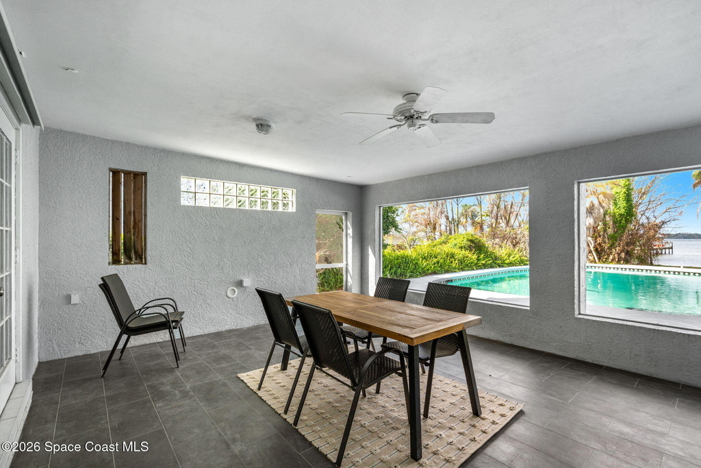 975 Oak Street - Photo 30