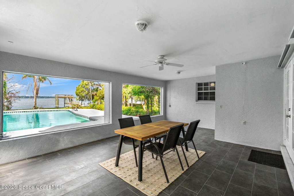 975 Oak Street - Photo 28