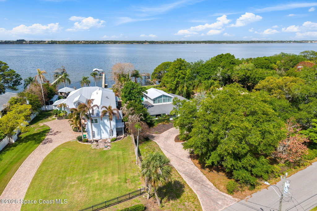 975 Oak Street - Photo 64