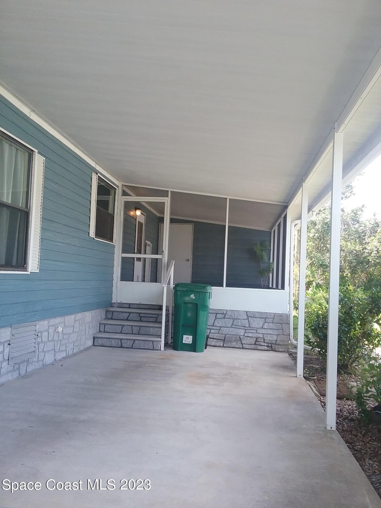 1609 Ridge Drive - Photo 3