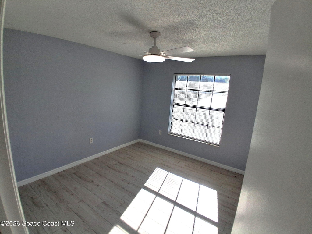426 Jupiter Boulevard Nw - Photo 2