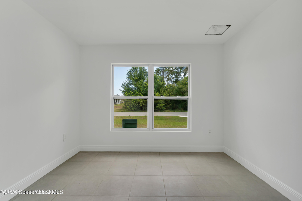 2310 Madrid Avenue Se - Photo 20
