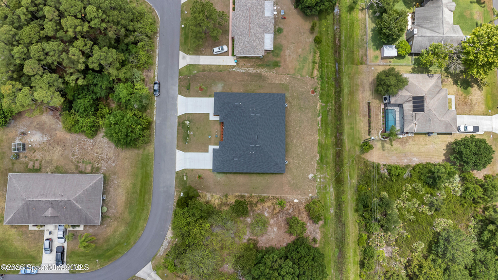 2310 Madrid Avenue Se - Photo 25