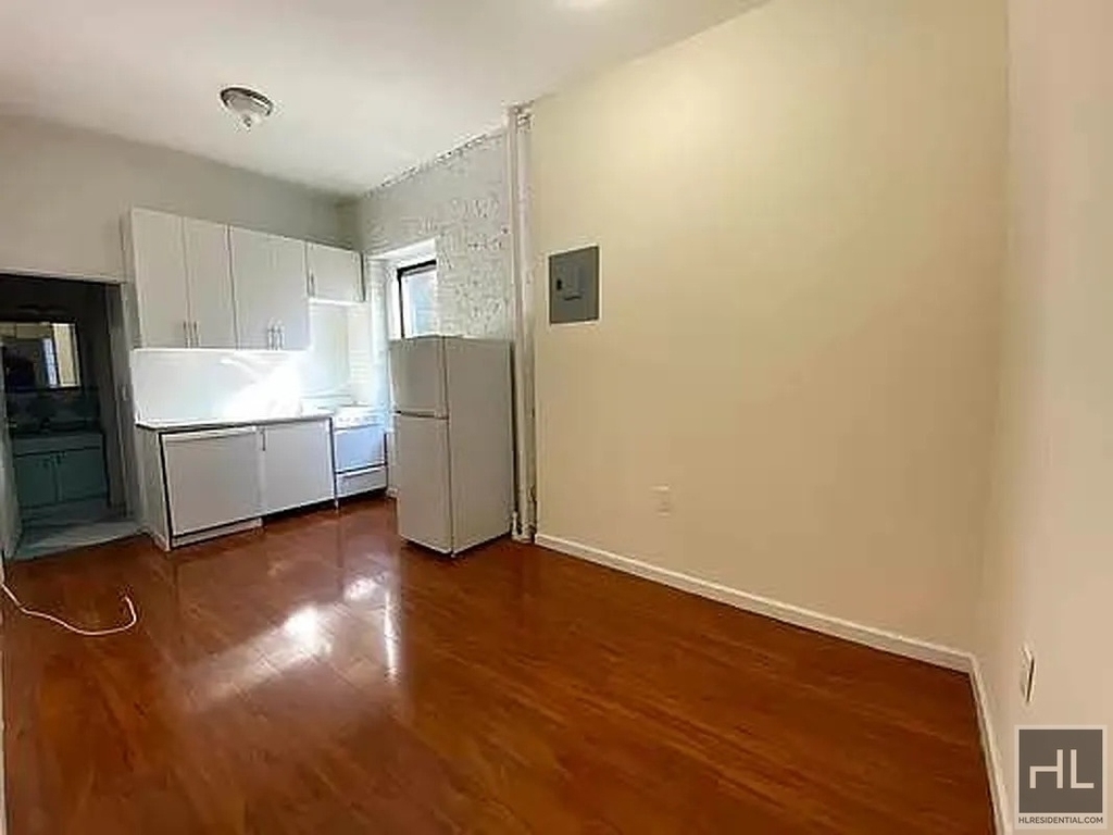 E 3rd St - Photo 0