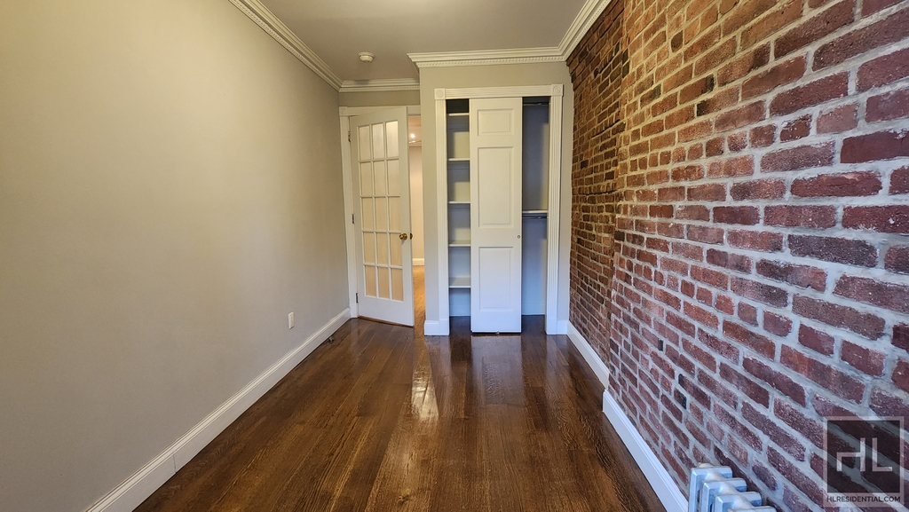 West 53 Street - Photo 3