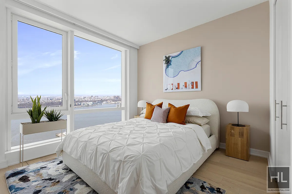 West 38th Street - Photo 1