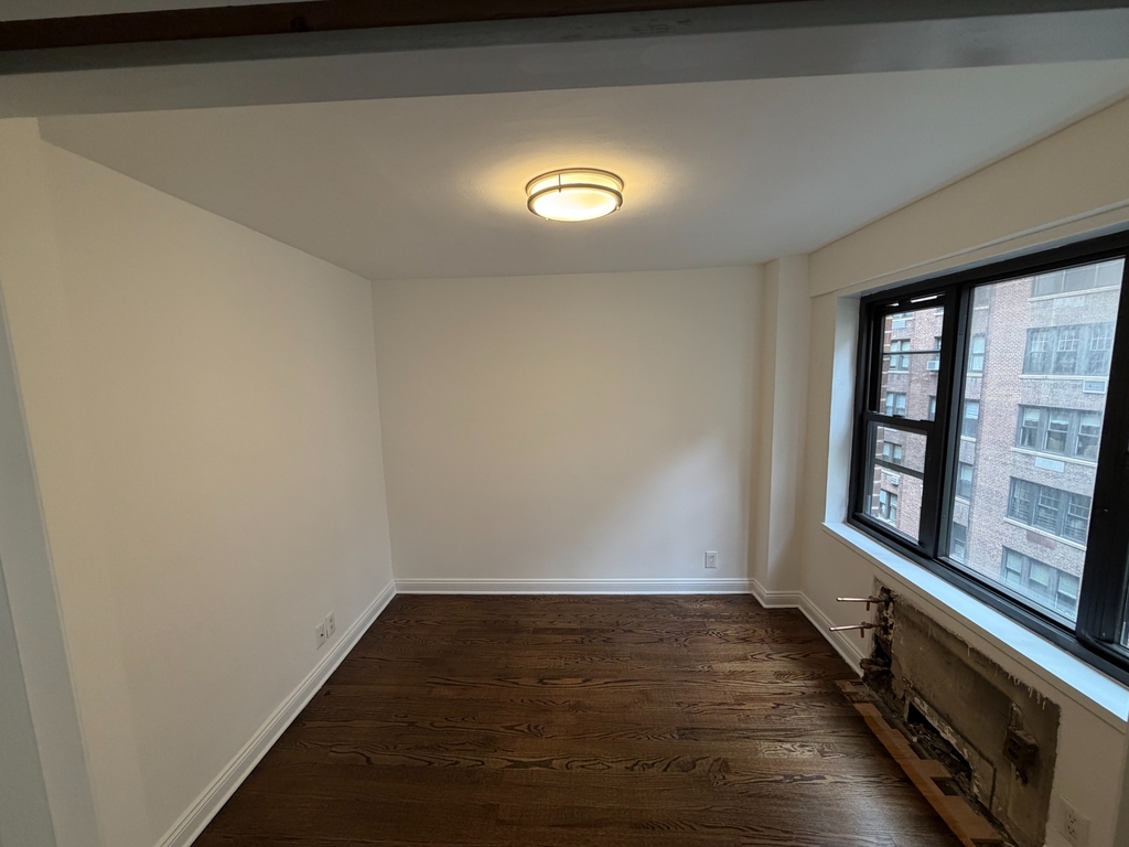 East 56th Street - Photo 1