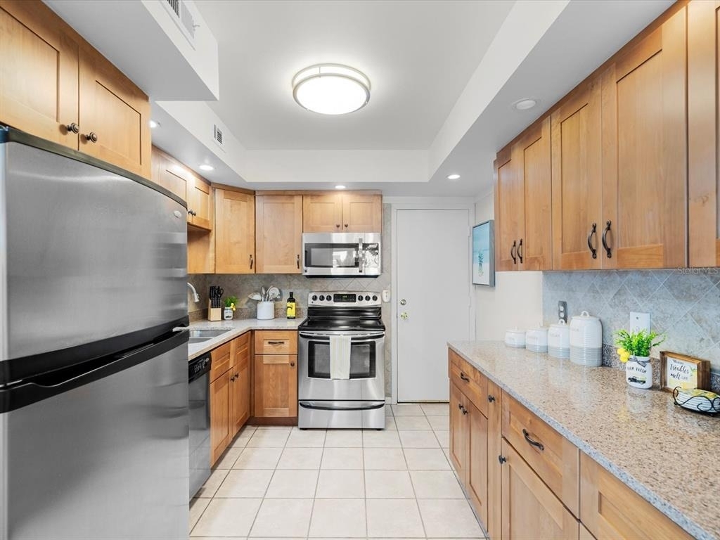 17400 Gulf Boulevard - Photo 2