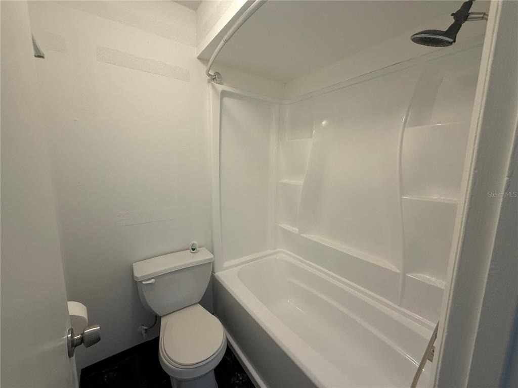 7210 N Manhattan Avenue - Photo 11