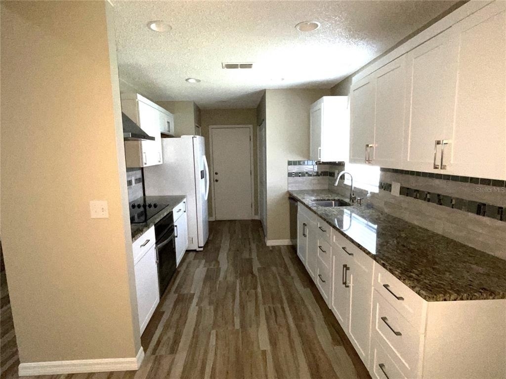 2222 Mayfield Palms Lane - Photo 10