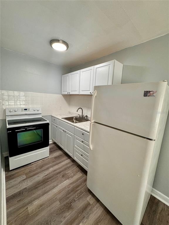 2318 4th Street S - Photo 2