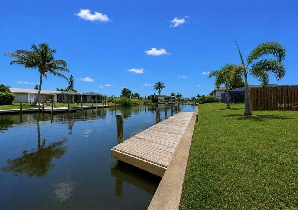 4933 Victoria Drive - Photo 17