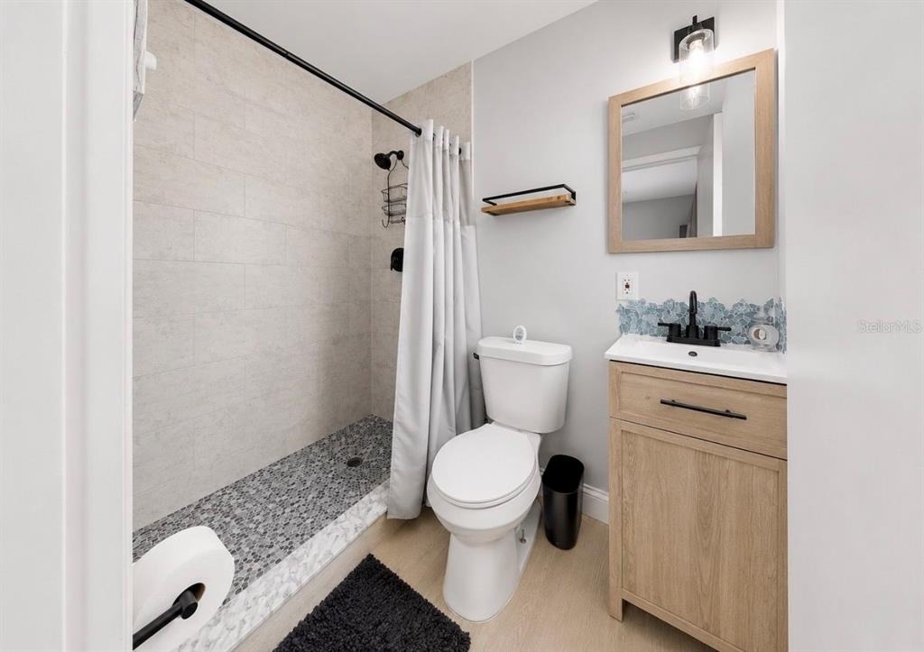 4933 Victoria Drive - Photo 13