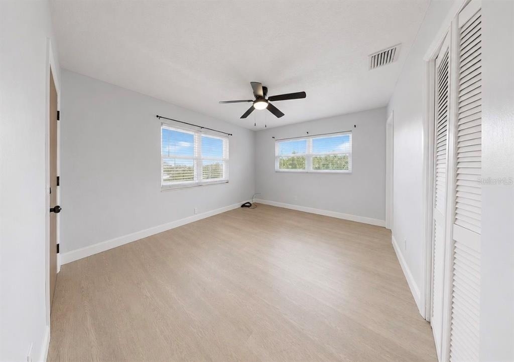 4931 Victoria Drive - Photo 12
