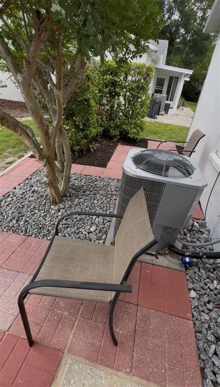9221 Estrada Place - Photo 14