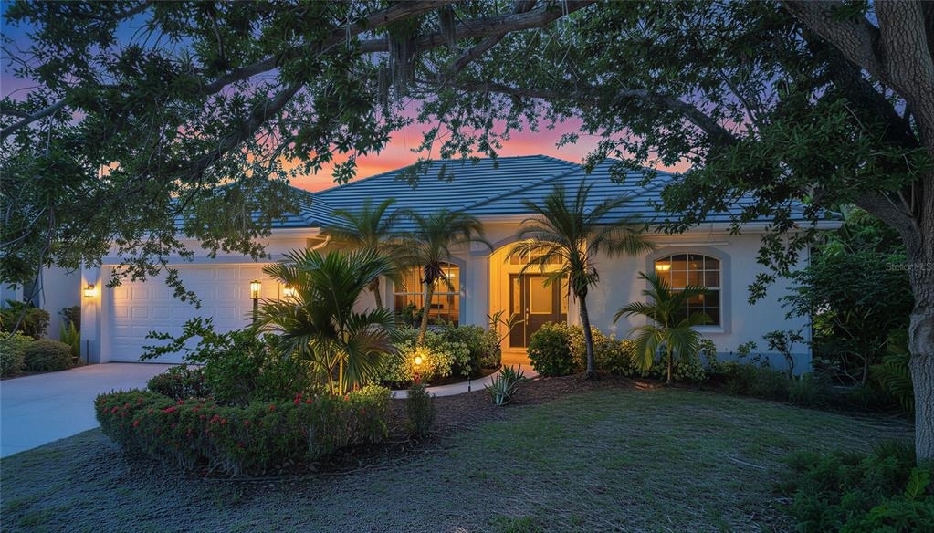 360 Cedarbrook Court - Photo 0