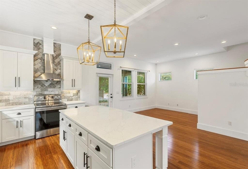 214 E Floribraska Avenue - Photo 4