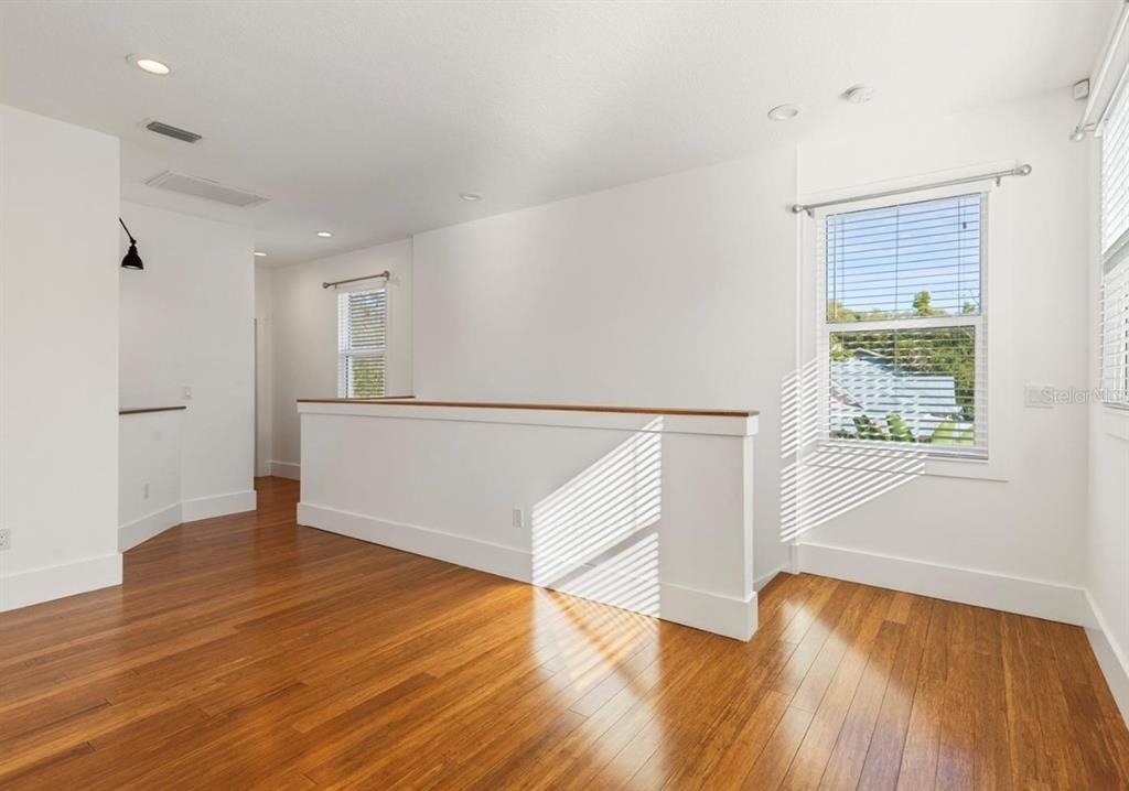 214 E Floribraska Avenue - Photo 15