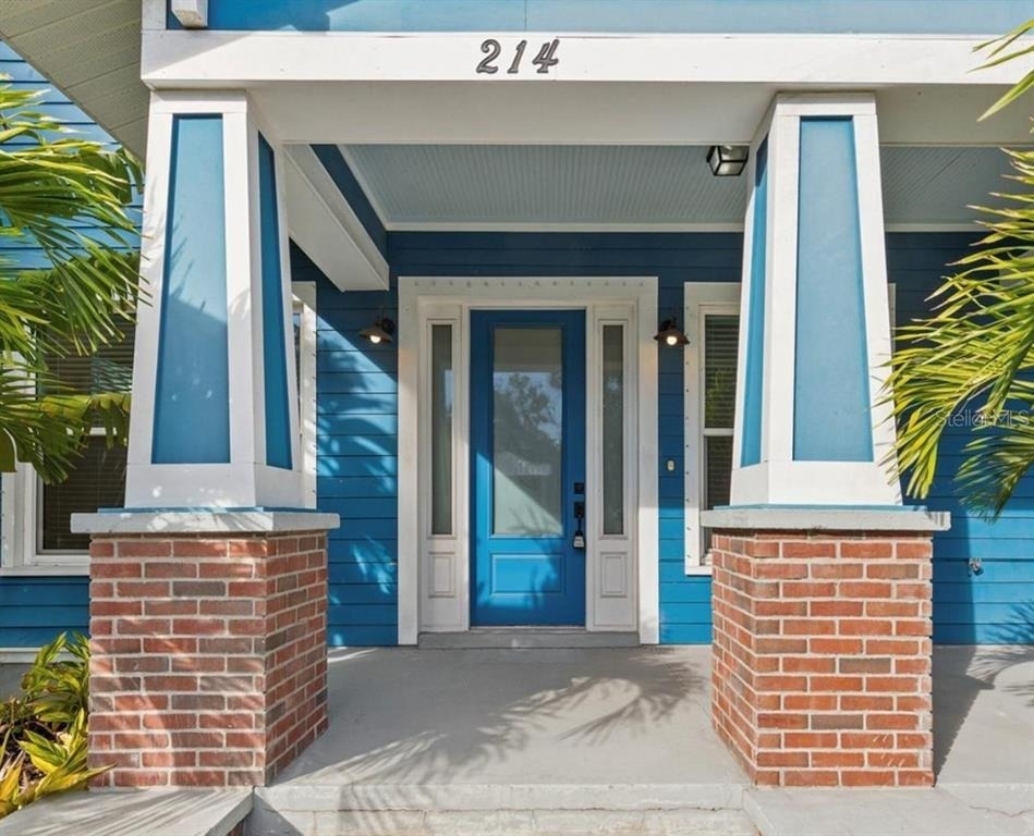 214 E Floribraska Avenue - Photo 0
