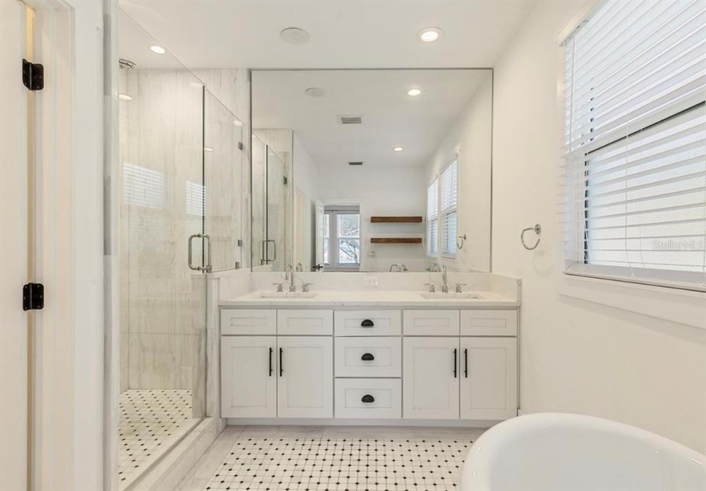 214 E Floribraska Avenue - Photo 20