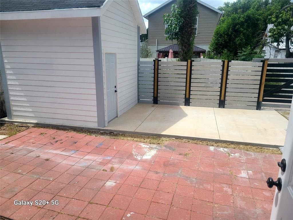 2220 E 17th Avenue - Photo 10