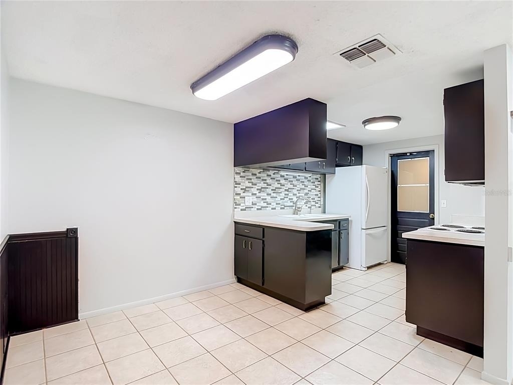 7916 Woodgrove Circle - Photo 6
