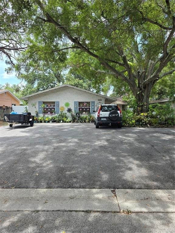 3074 Pine Tree Avenue - Photo 5