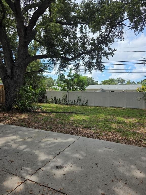 3074 Pine Tree Avenue - Photo 27