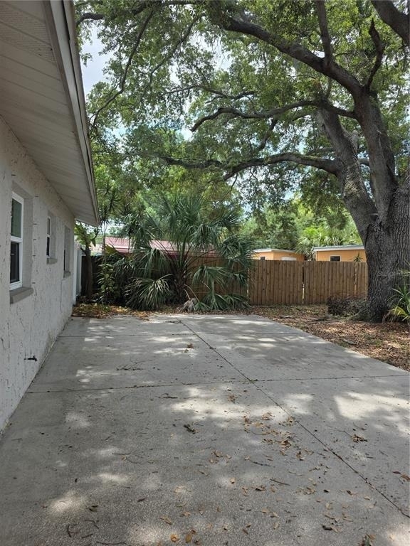 3074 Pine Tree Avenue - Photo 26