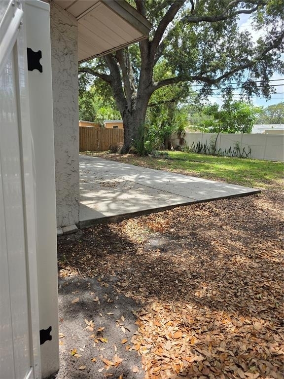 3074 Pine Tree Avenue - Photo 37